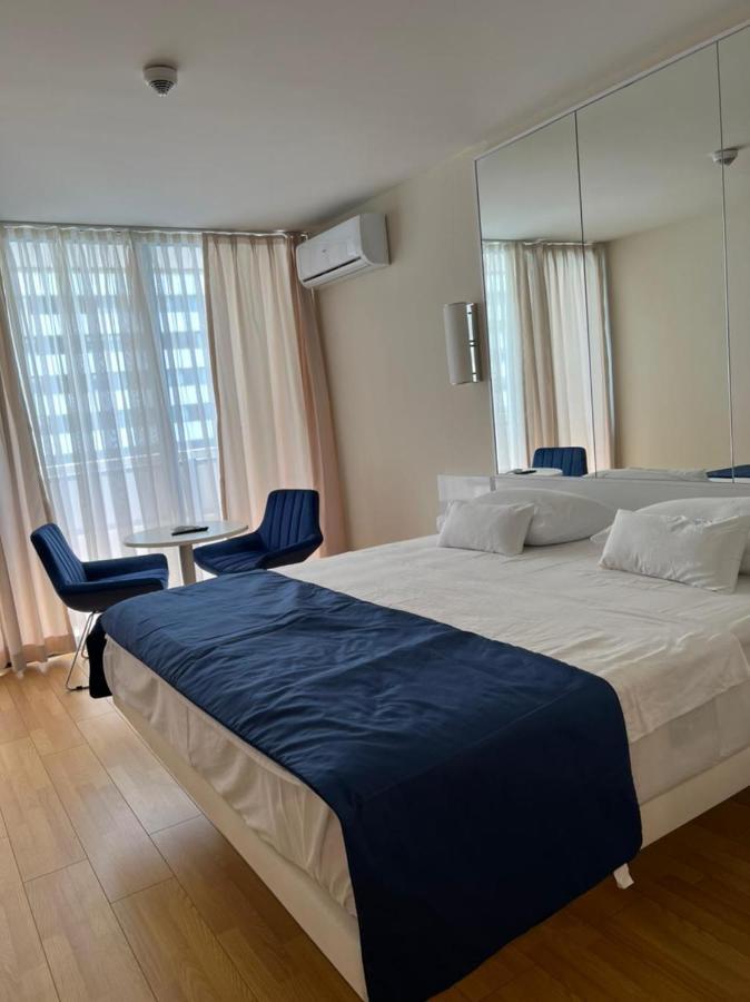 Orbi City Lux Apartment バトゥーミ エクステリア 写真
