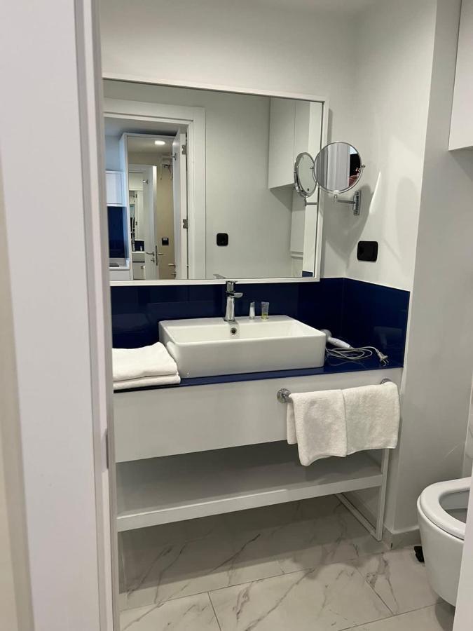 Orbi City Lux Apartment バトゥーミ エクステリア 写真